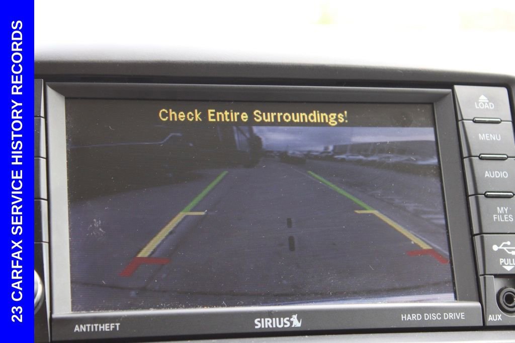 Used 2016 Chrysler Town & Country Touring-L image 43