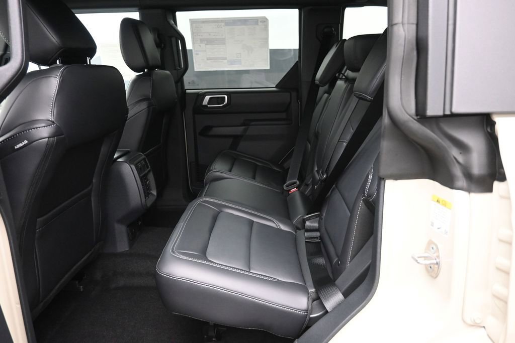 New 2026 Ford Bronco Outer Banks AWD/4WD image 24