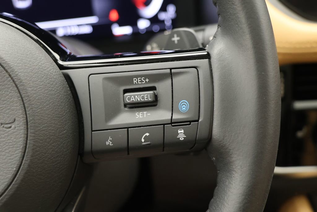 Used 2023 Nissan Rogue Platinum w/ Platinum Premium Package AWD/4WD image 21