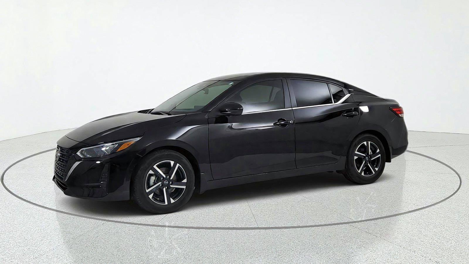 Used 2025 Nissan Sentra SV FWD image 3