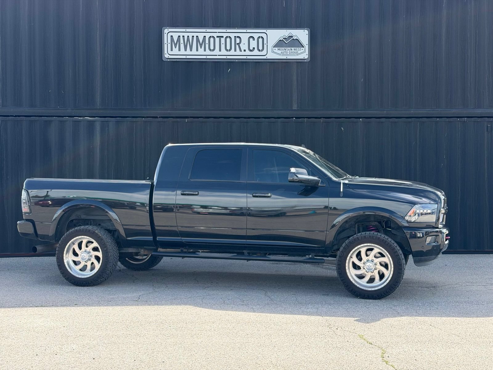 Used 2016 RAM 2500 Laramie w/ Convenience Group