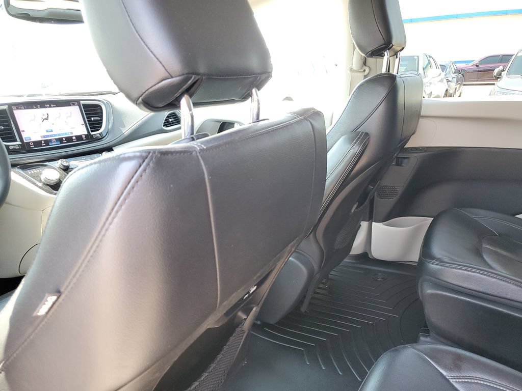Used 2022 Chrysler Pacifica Touring-L FWD image 30