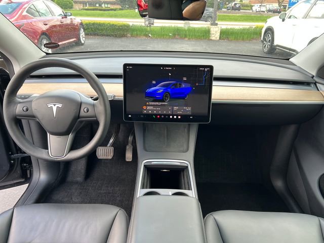 Used 2024 Tesla Model Y Long Range AWD/4WD image 14