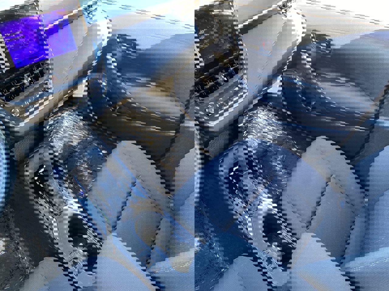 Used 2024 Toyota Corolla LE image 21