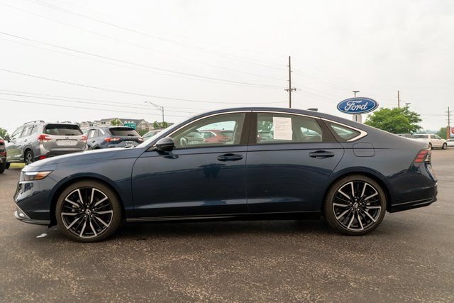 Used 2024 Honda Accord Touring image 9