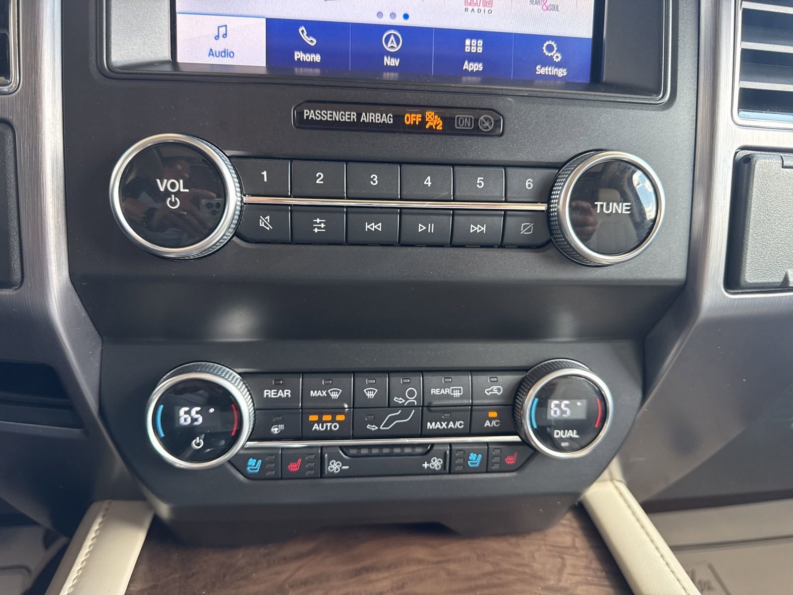 Certified 2021 Ford Expedition Platinum image 35