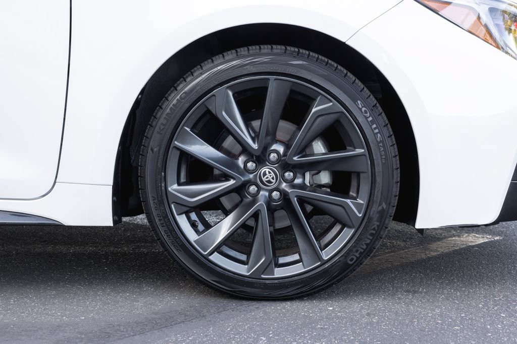 Certified 2023 Toyota Corolla SE w/ SE Premium Package FWD image 4