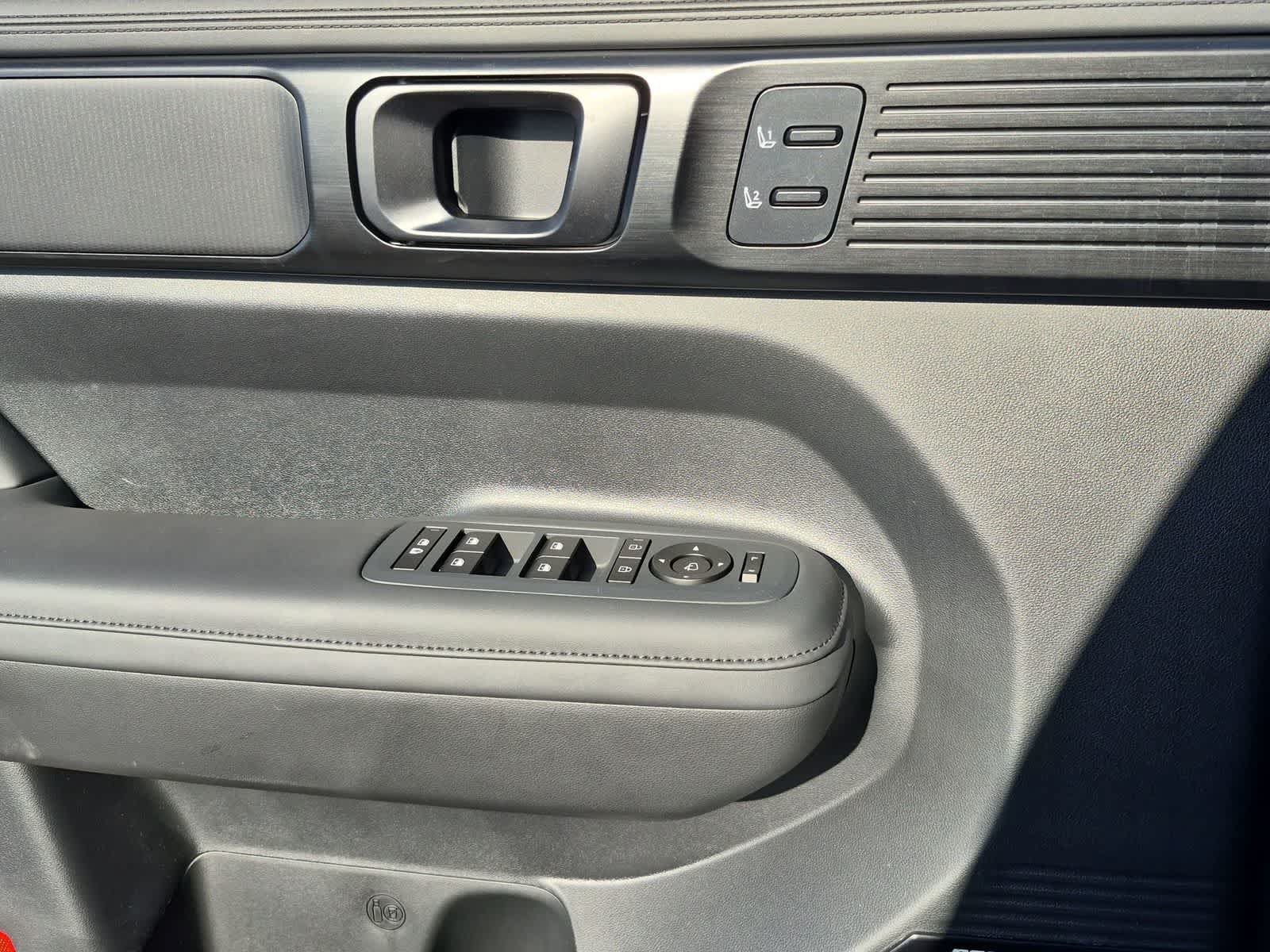 New 2026 Hyundai Santa Fe Calligraphy FWD image 28