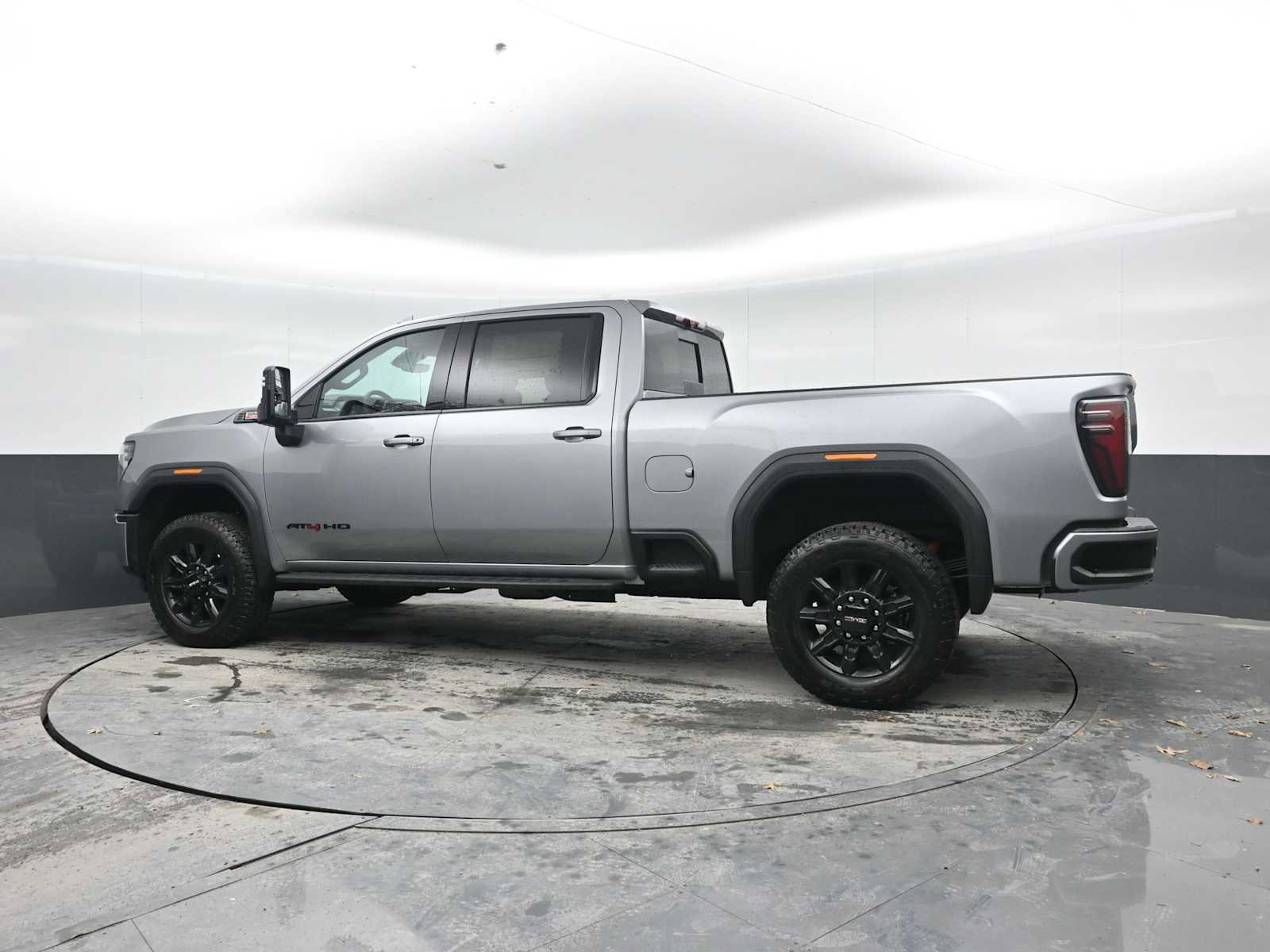 New 2026 GMC Sierra 2500 AT4 image 3