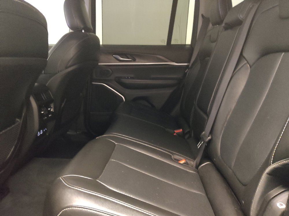 Used 2022 Jeep Grand Cherokee Limited 4xe w/ Luxury Tech Group II AWD/4WD image 18
