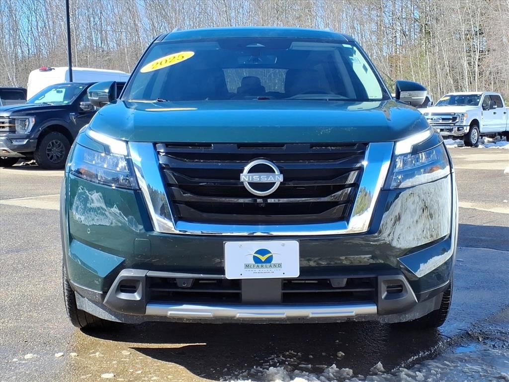 Used 2025 Nissan Pathfinder SL image 27