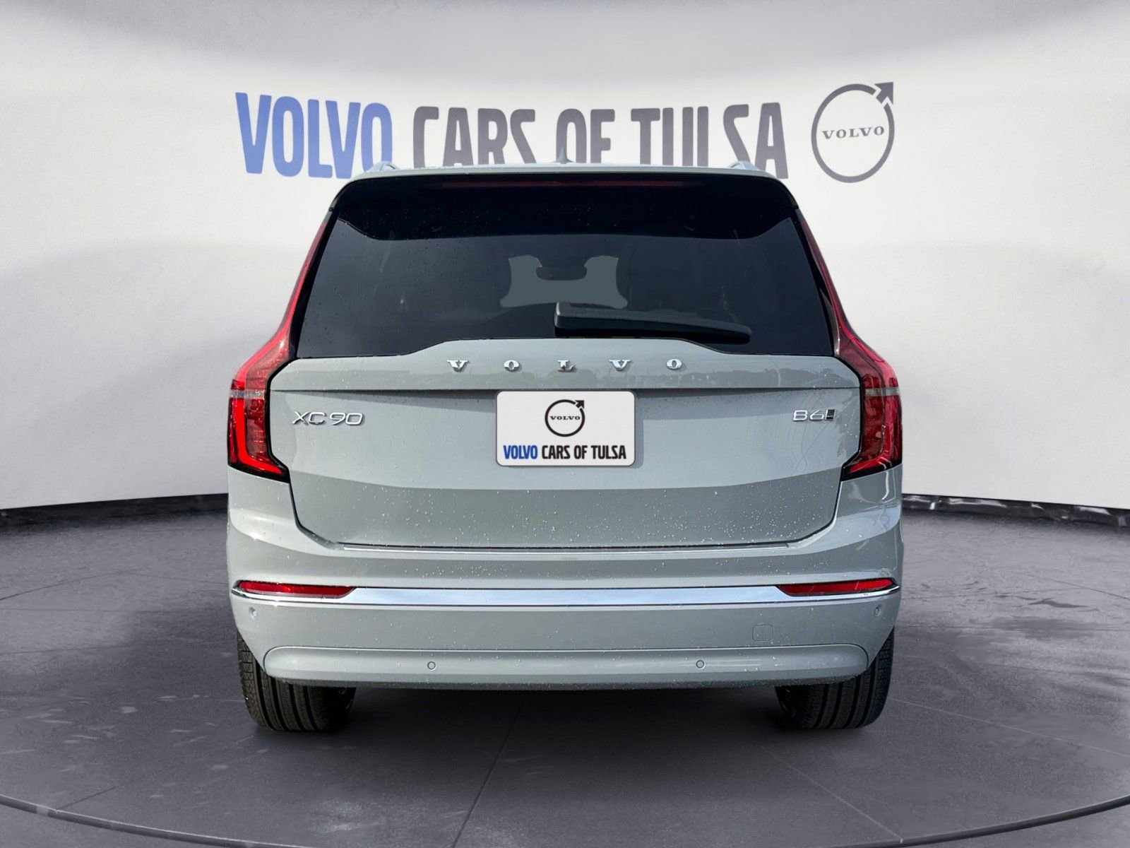 New 2026 Volvo XC90 B6 Plus w/ Protection Package Premier AWD/4WD image 4
