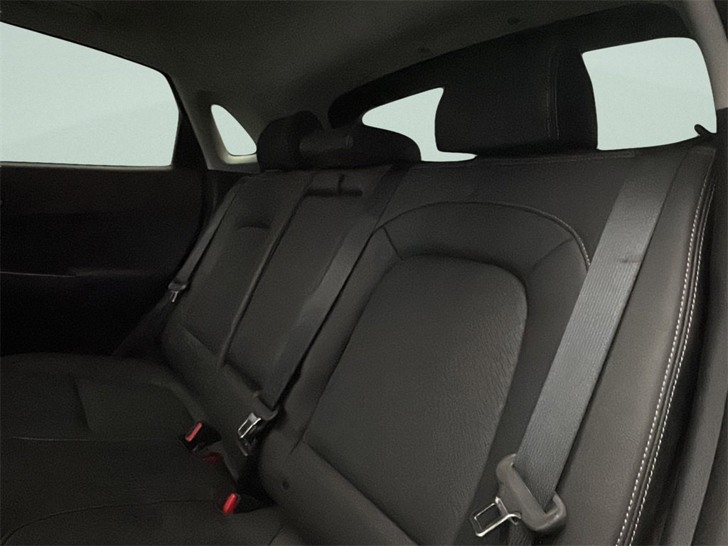 Used 2018 Hyundai Kona Limited image 12