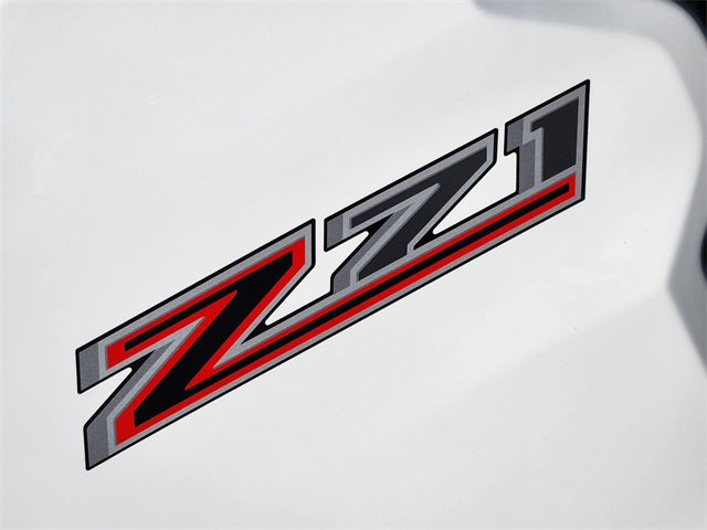 Used 2024 Chevrolet Colorado Z71 w/ LPO, Dark Essentials Package image 10