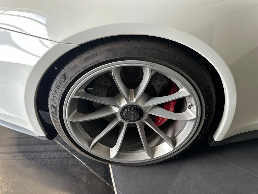 Used 2015 Porsche 911 GT3 RWD image 18
