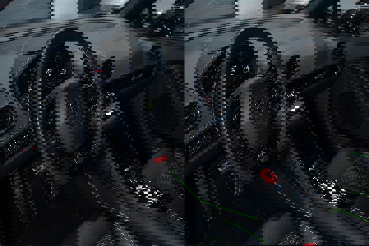 Used 2020 Lamborghini Huracan EVO image 48