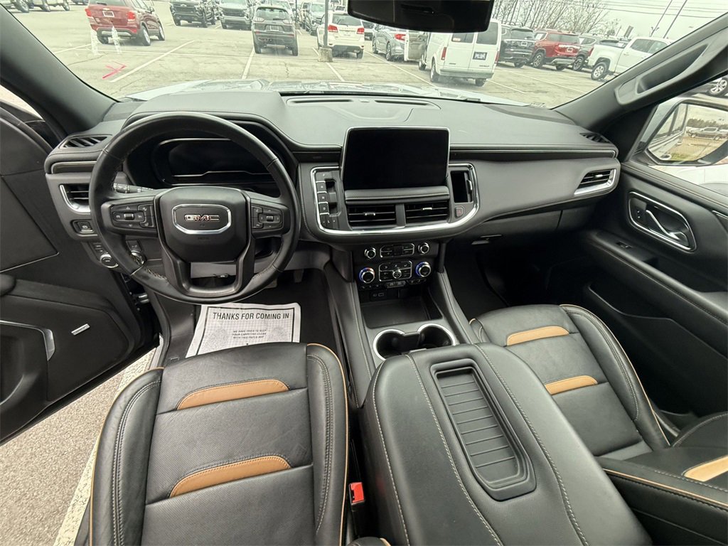 Used 2024 GMC Yukon XL AT4 w/ Technology Package image 6