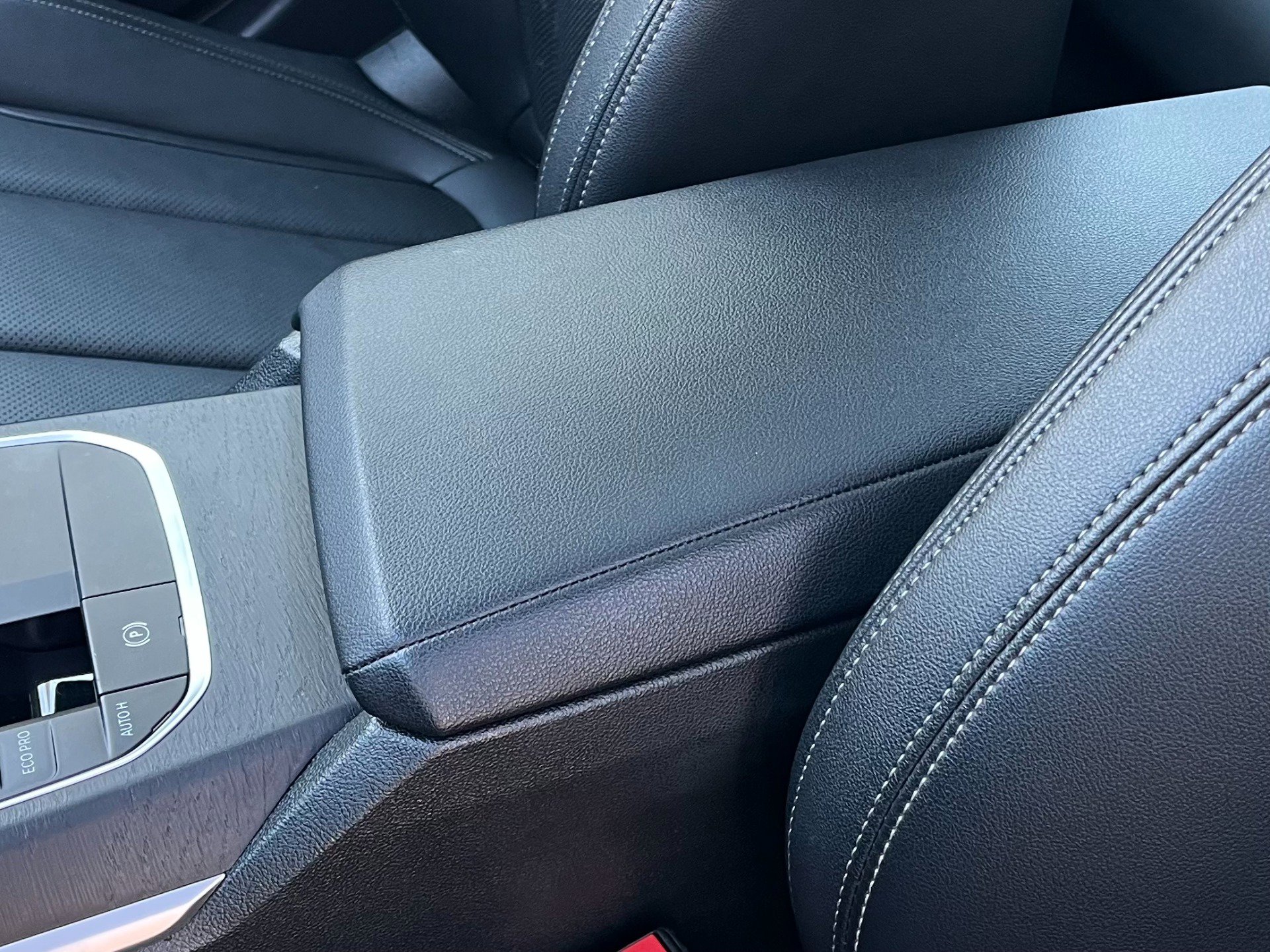 Used 2024 BMW 330i xDrive Sedan w/ Premium Package image 13