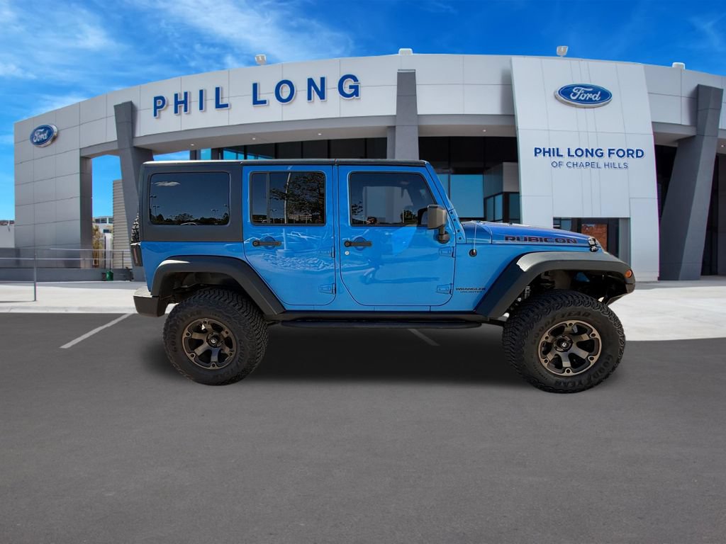 Used 2016 Jeep Wrangler Unlimited Rubicon w/ Connectivity Group AWD/4WD image 7