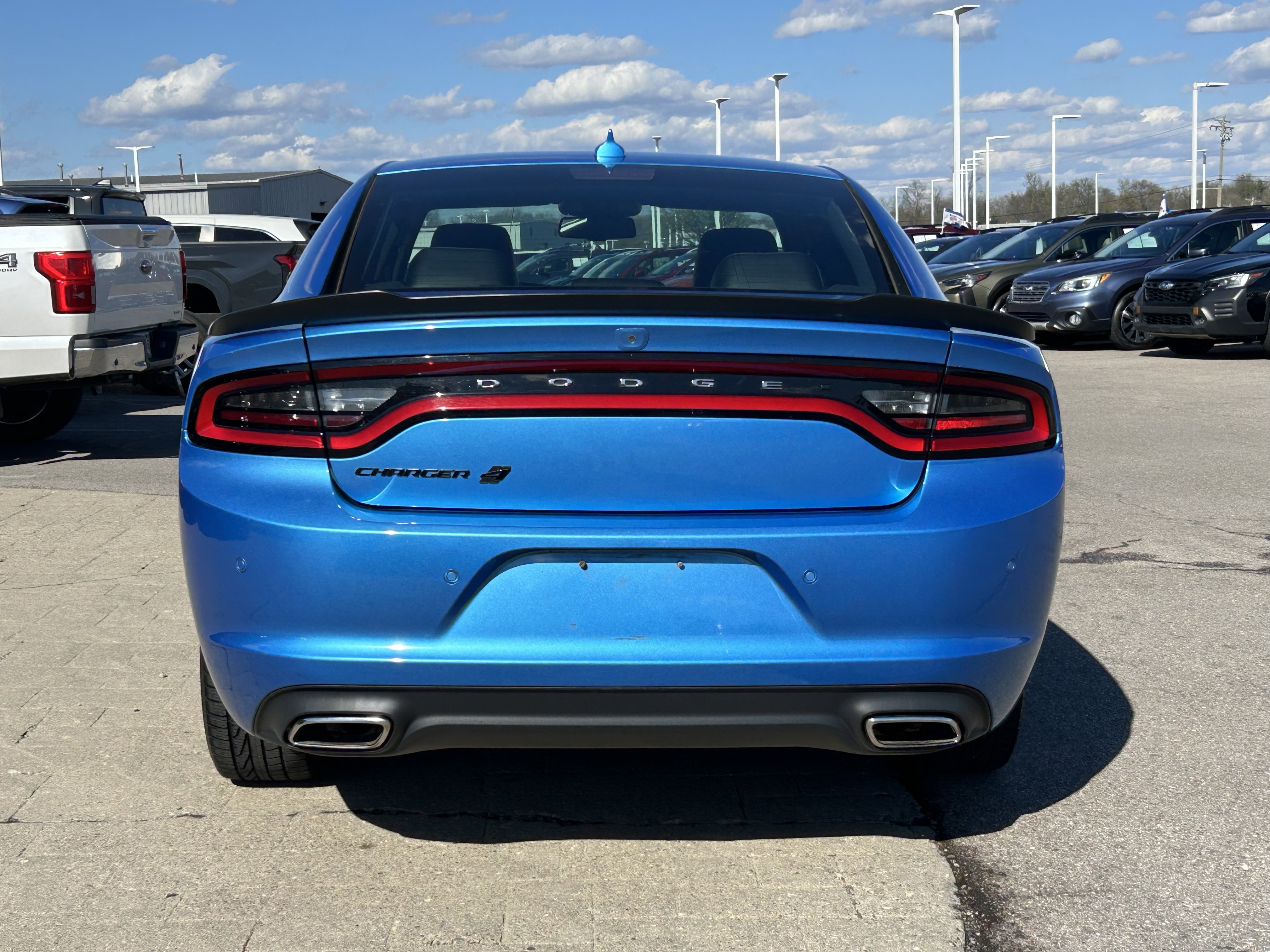 Used 2019 Dodge Charger SXT w/ Plus Group image 6