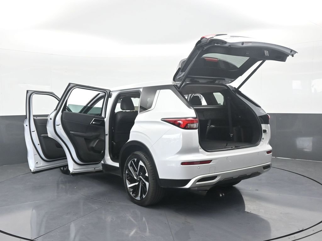 Used 2022 Mitsubishi Outlander SE image 81