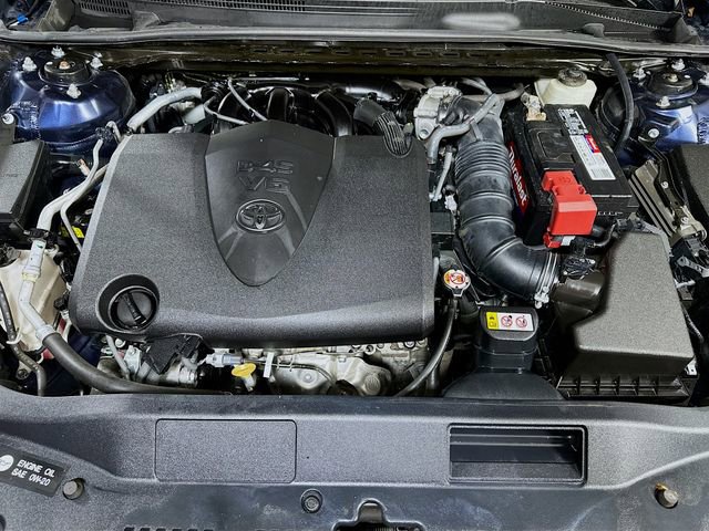 Used 2019 Toyota Avalon Limited image 32