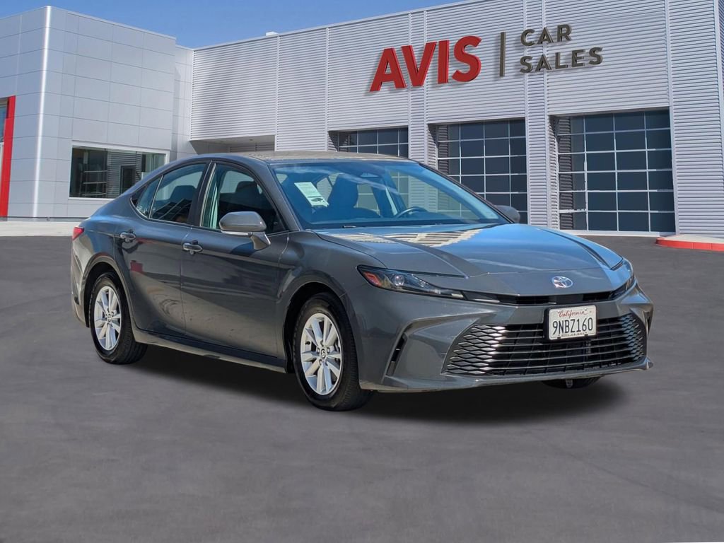 Used 2025 Toyota Camry LE FWD image 3