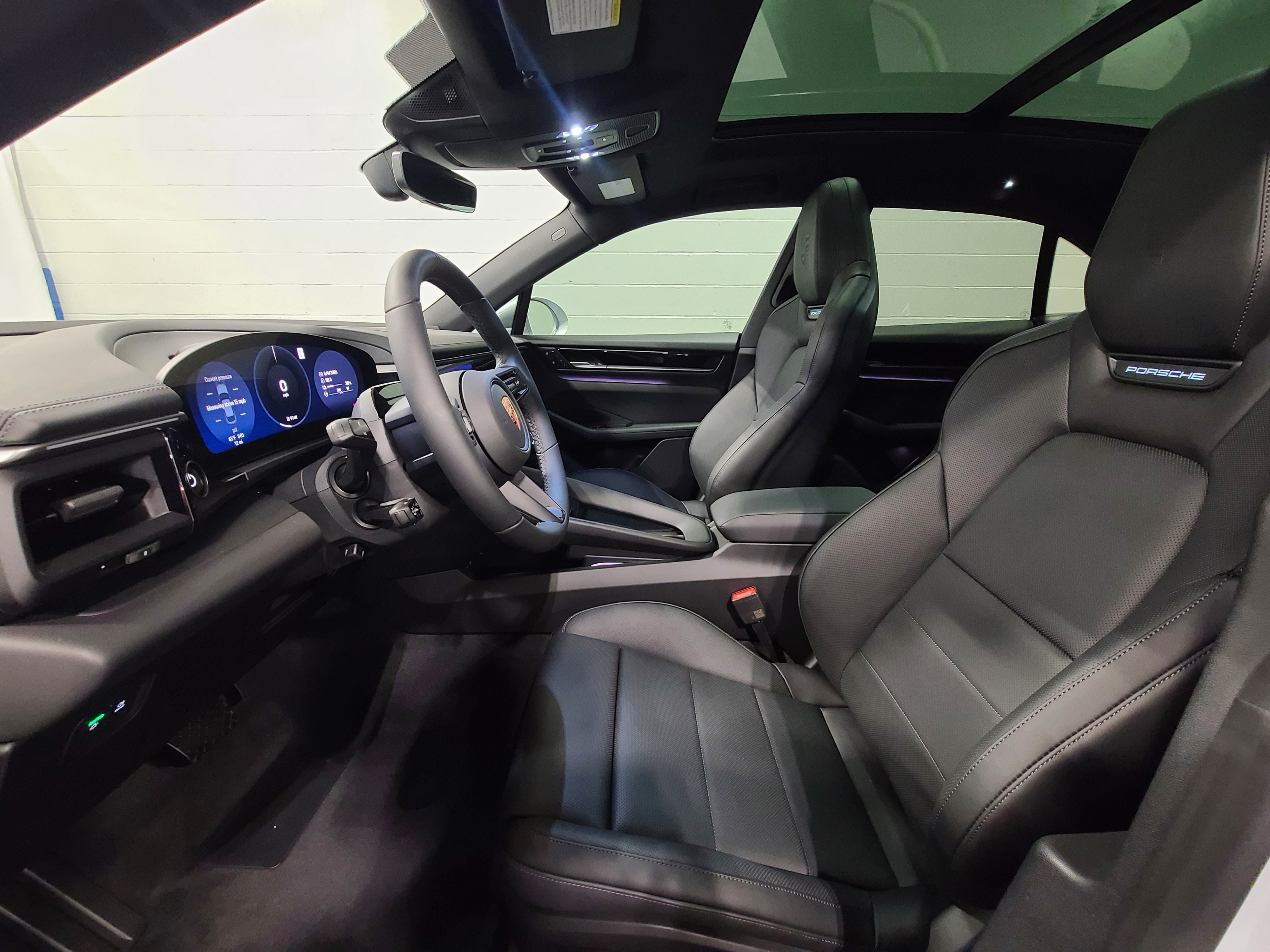 New 2026 Porsche Macan 4 Electric AWD/4WD image 15