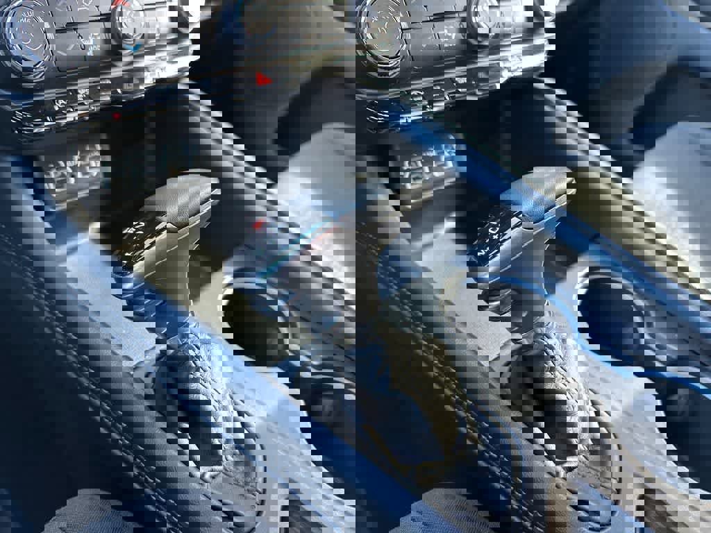 Used 2023 Dodge Durango SXT image 17