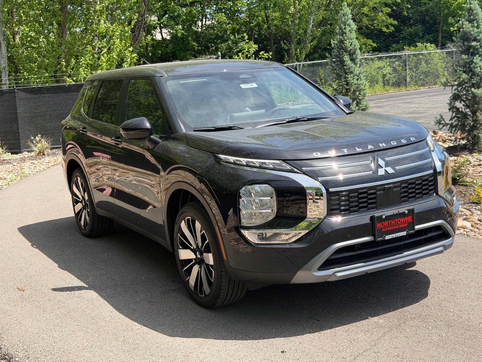 New 2026 Mitsubishi Outlander SE AWD/4WD image 7