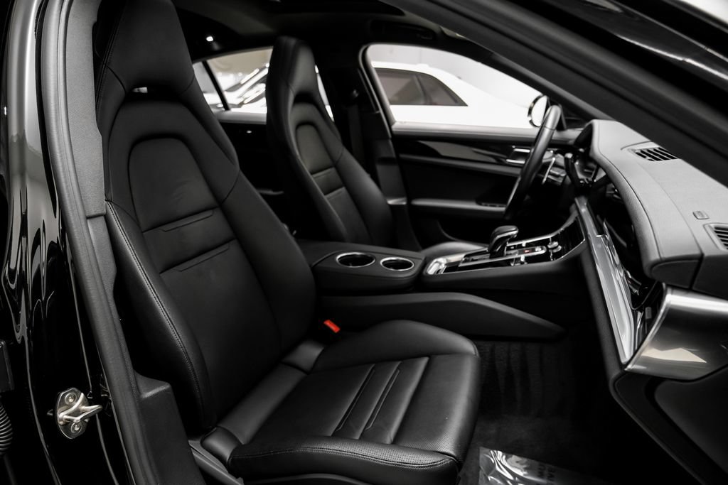 Used 2022 Porsche Panamera 4 AWD/4WD image 38