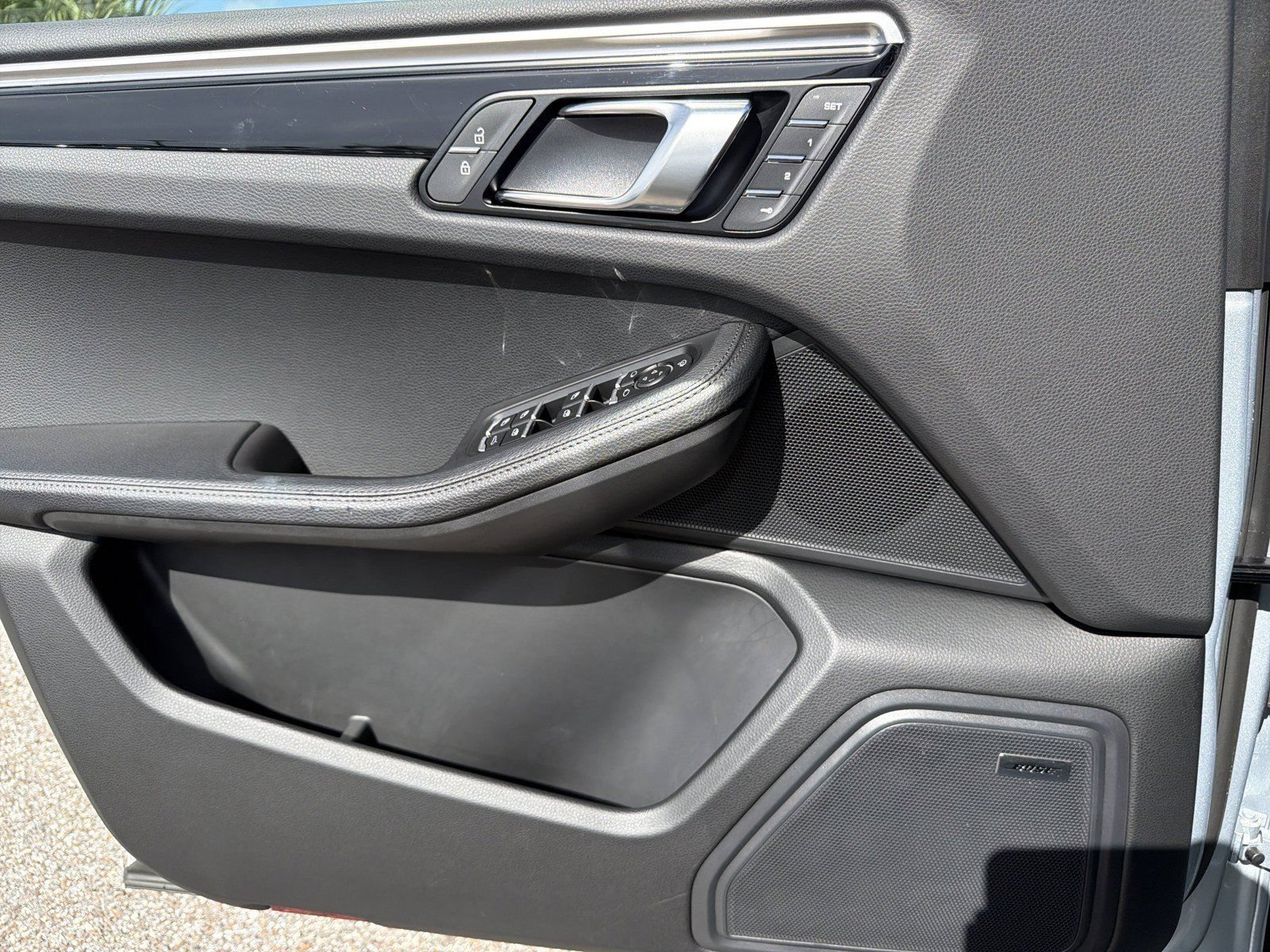 Used 2024 Porsche Macan S AWD/4WD image 25