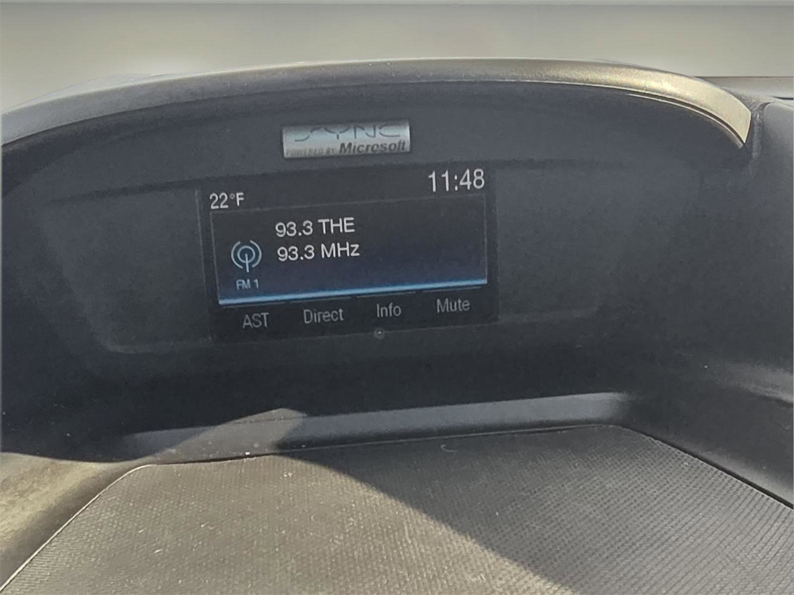 Used 2015 Ford C-MAX SE image 19