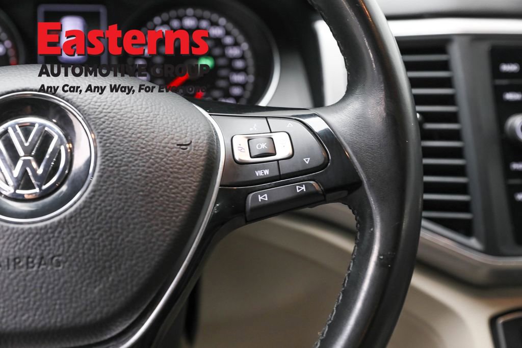 Used 2019 Volkswagen Atlas SE w/ Towing Package image 16