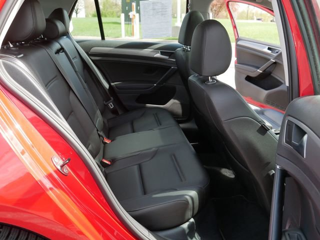 Used 2017 Volkswagen Golf Wolfsburg Edition FWD image 19