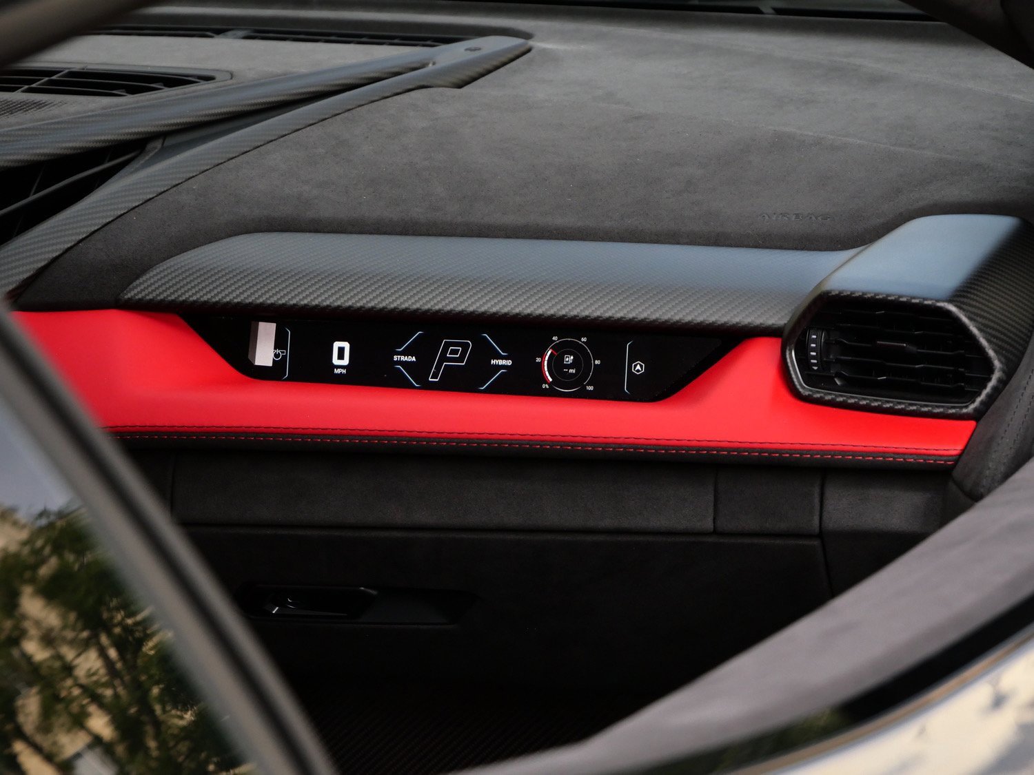 Used 2024 Lamborghini Revuelto image 27