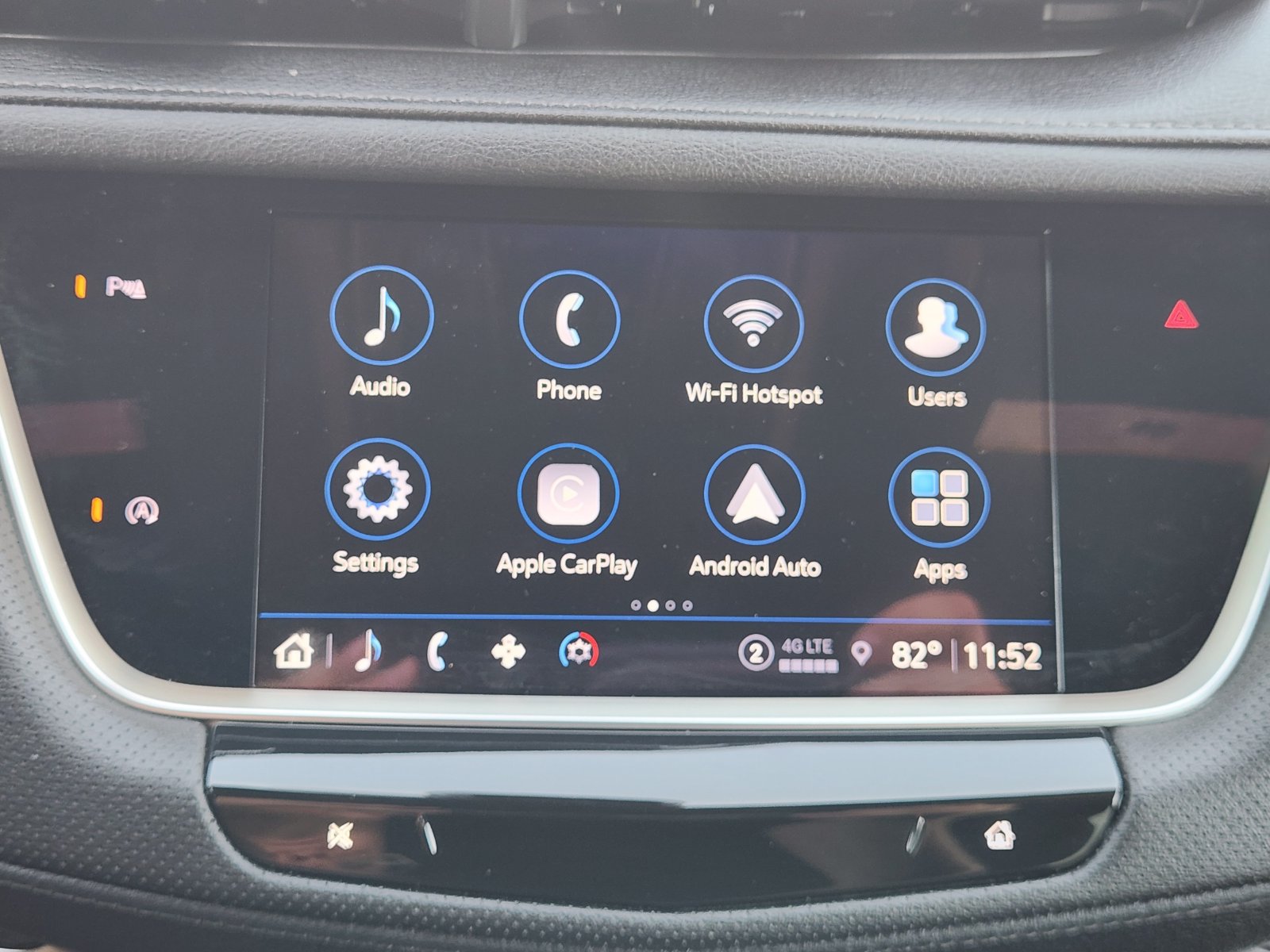 Used 2022 Cadillac XT5 Premium Luxury w/ LPO, Floor Liner Package AWD/4WD image 17