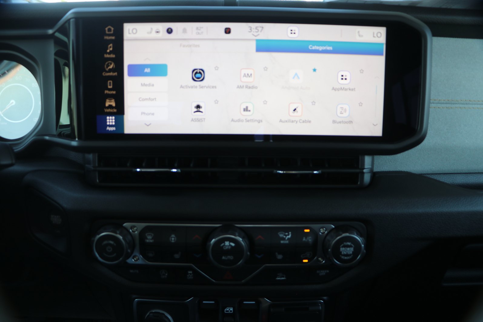 New 2026 Jeep Gladiator Mojave AWD/4WD image 19