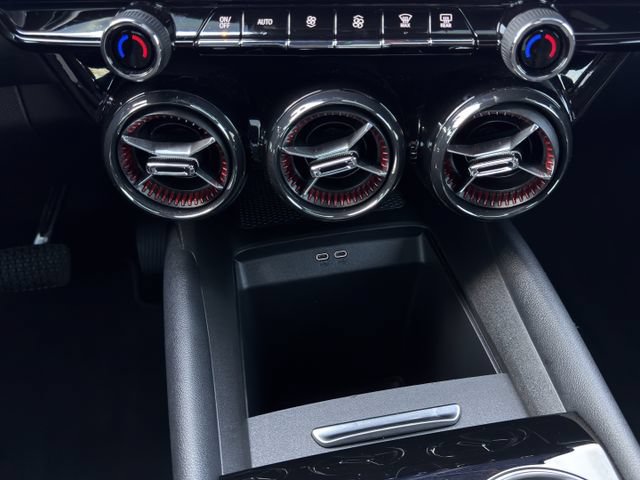 Used 2024 Chevrolet Blazer EV RS RWD image 21