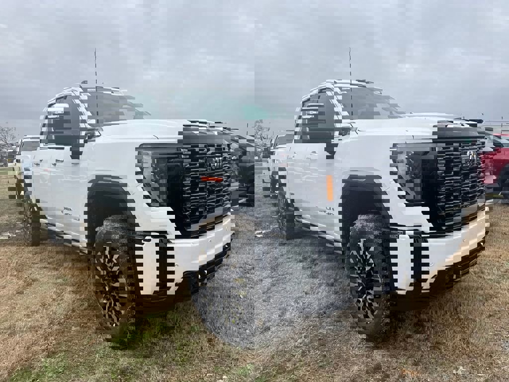 New 2026 GMC Sierra 2500 Denali Ultimate image 3