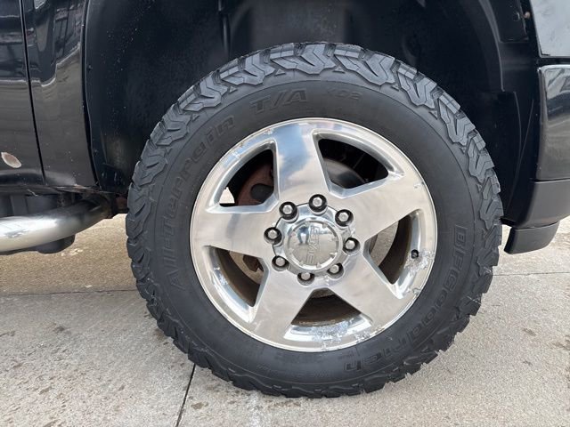 Used 2013 GMC Sierra 2500 Denali w/ Suspension Package, Off-Road image 59