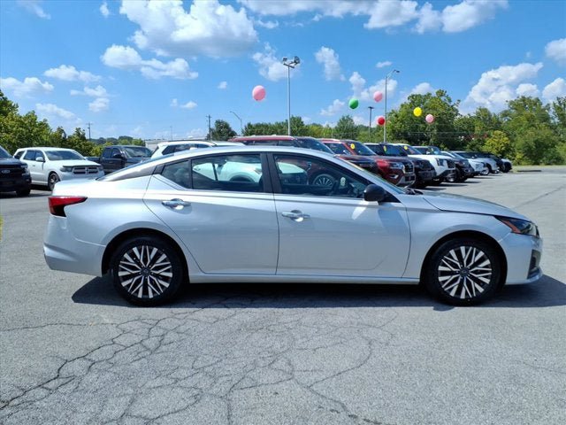 Certified 2024 Nissan Altima 2.5 SV FWD image 4