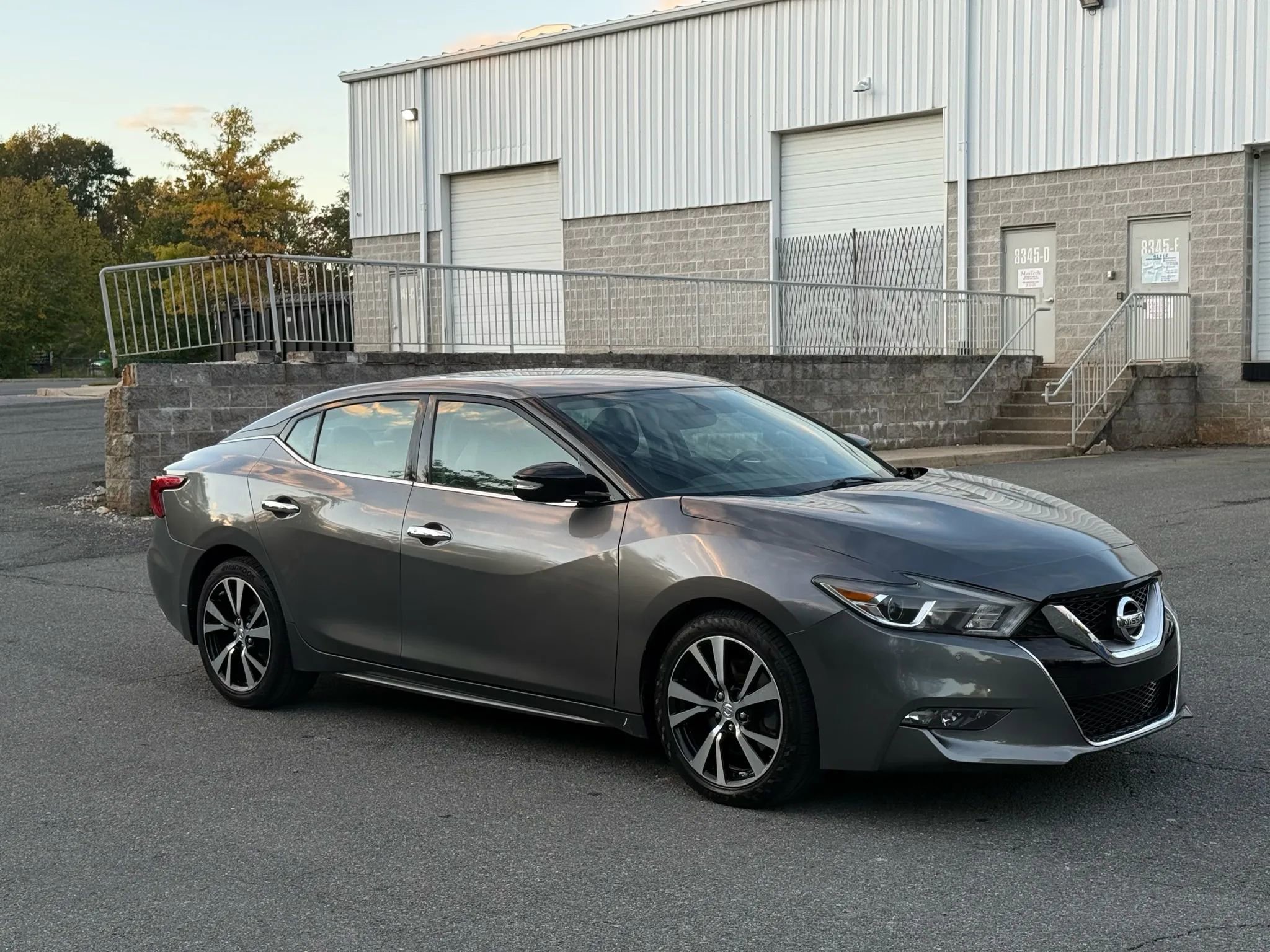 Used 2017 Nissan Maxima 3.5 SV image 6
