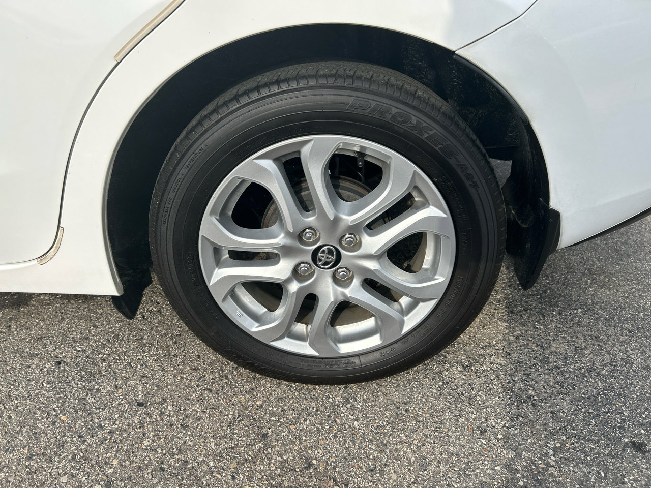 Used 2017 Toyota Yaris iA image 27