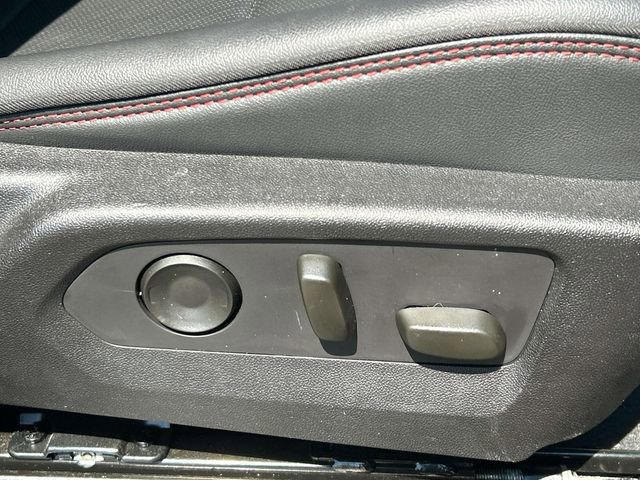 Certified 2024 GMC Canyon AT4X image 25