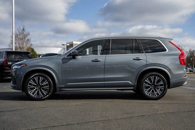 Used 2022 Volvo XC90 T5 Momentum w/ Advanced Package image 4