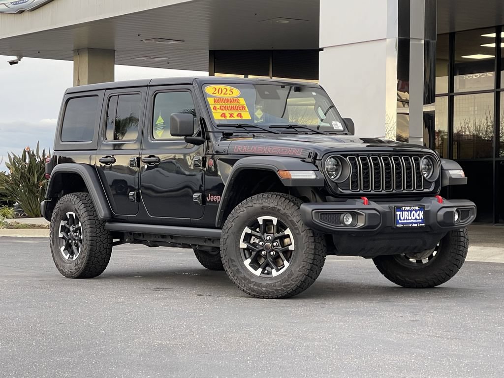 Used 2025 Jeep Wrangler Unlimited Rubicon AWD/4WD image 2
