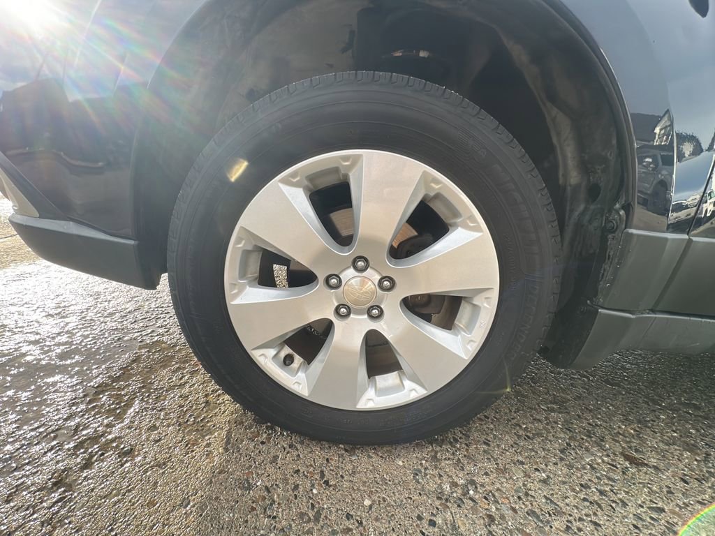 Used 2012 Subaru Outback 2.5i Premium w/ All-Weather Pkg image 25