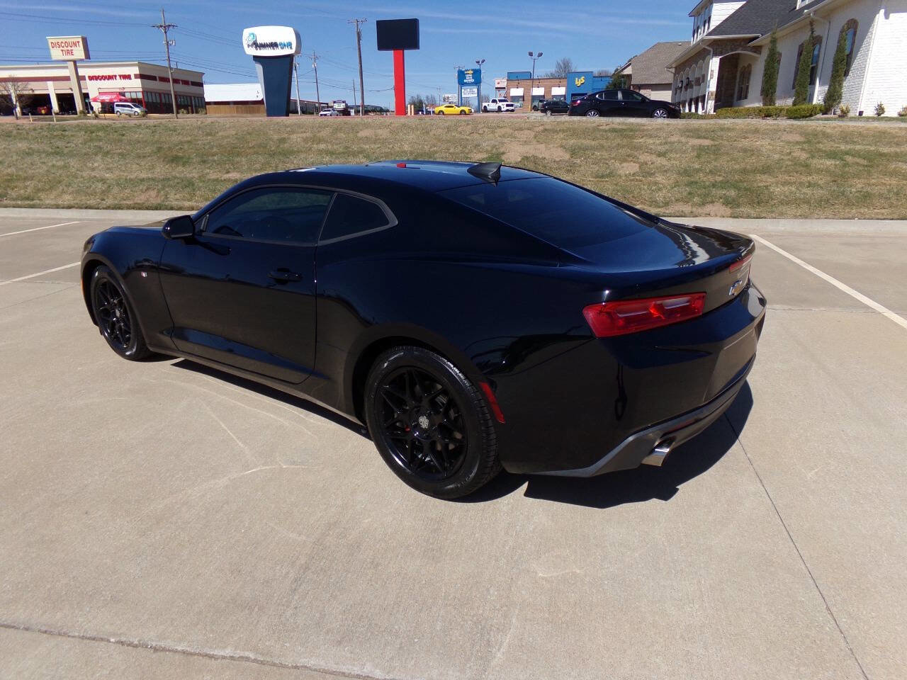 Used 2016 Chevrolet Camaro LT image 18