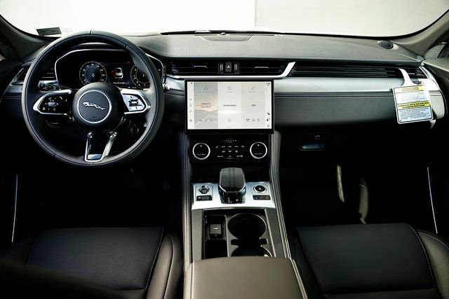 New 2026 Jaguar F-PACE R-Dynamic S image 30